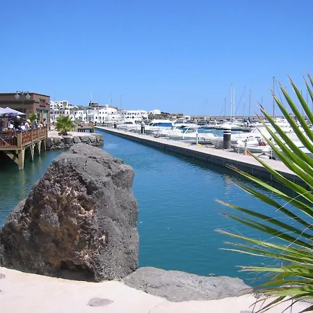 Deluxe 2 Bedroom On Brisas Complex With Large Heated Pool, Close To Villa