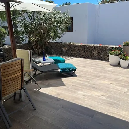 Deluxe 2 Bedroom On Brisas Complex With Large Heated Pool, Close To Villa Playa Blanca (Lanzarote)